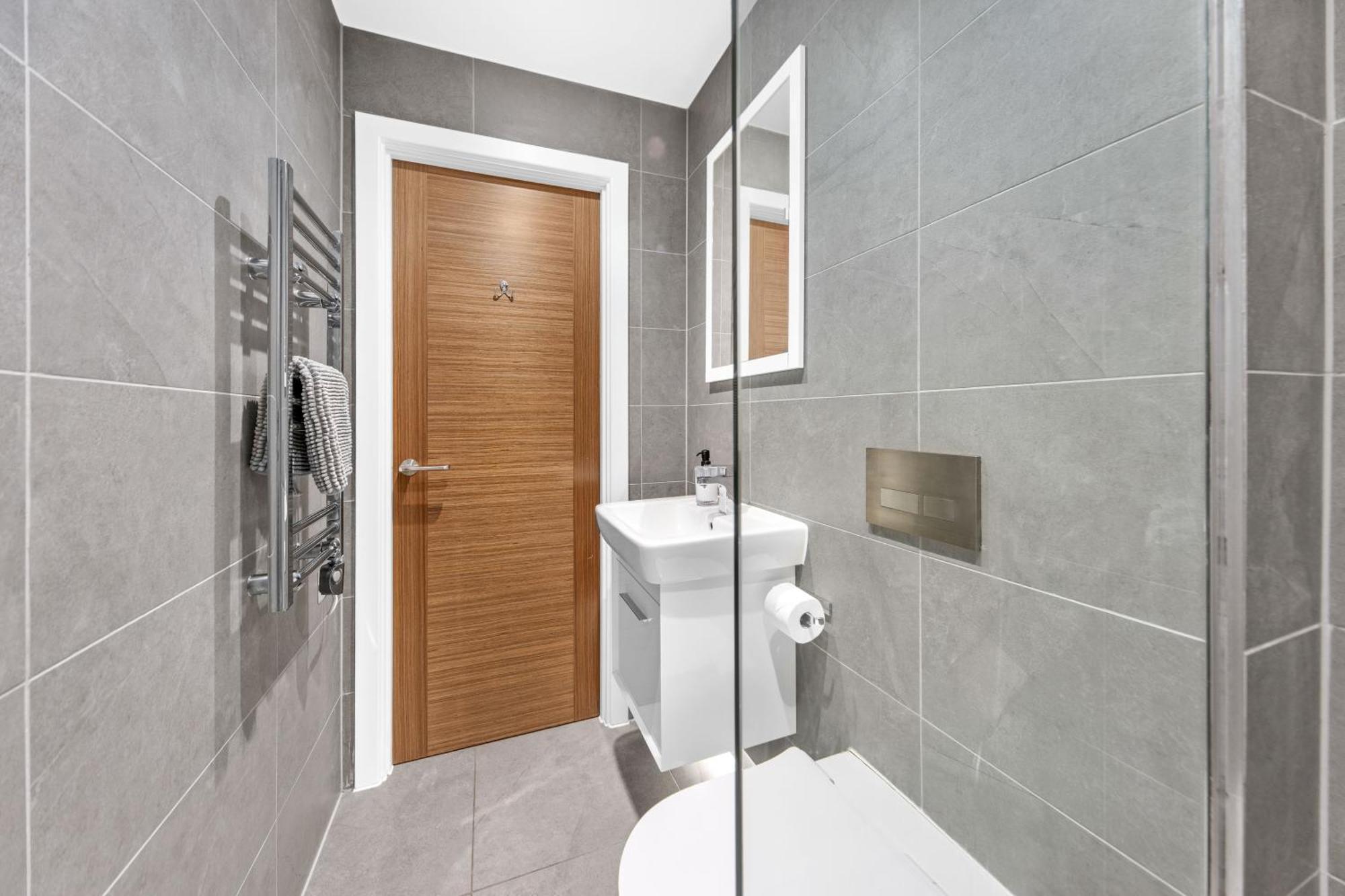 Springfield Thirteen Harrogate Exterior photo