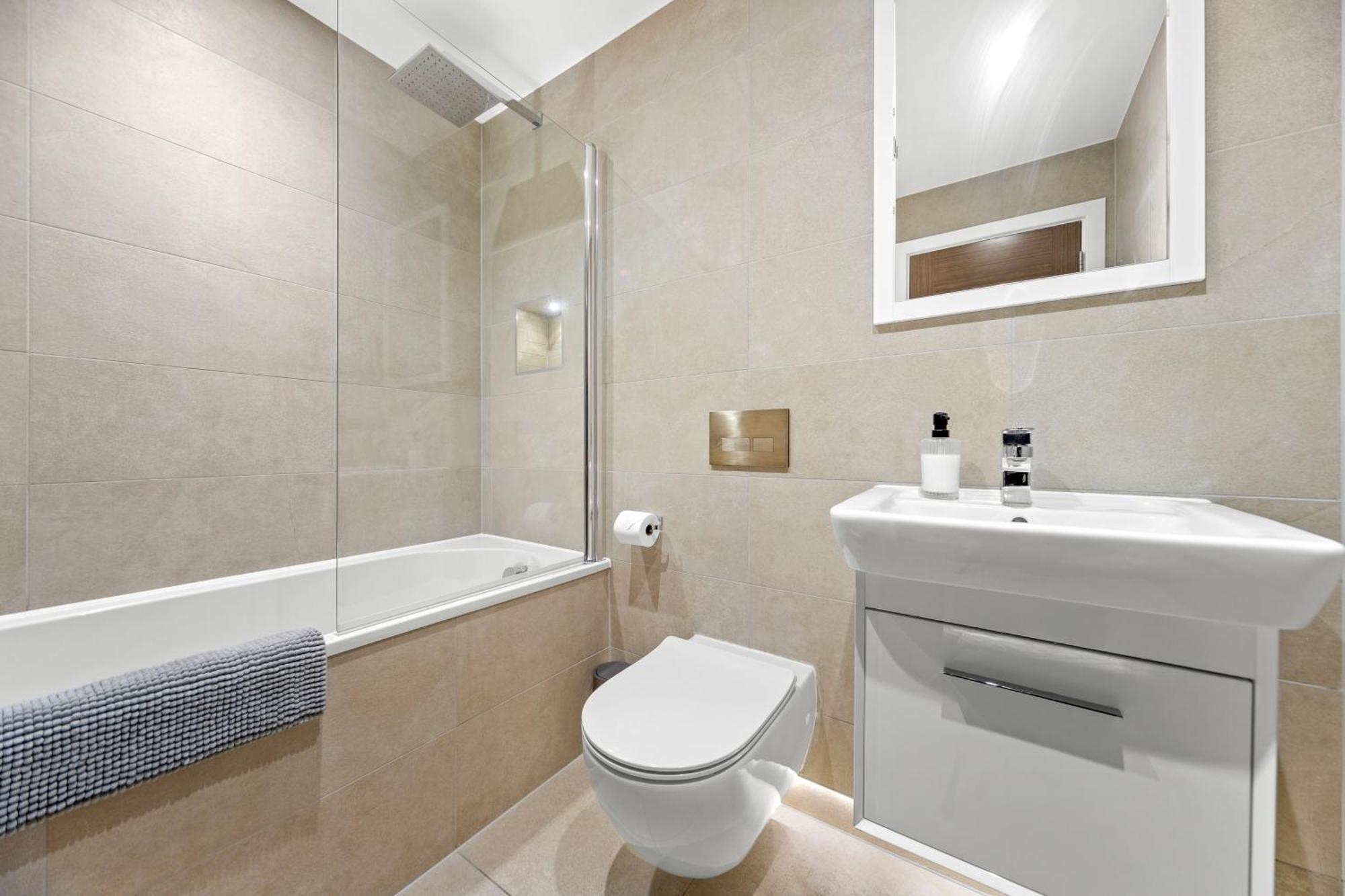 Springfield Thirteen Harrogate Exterior photo